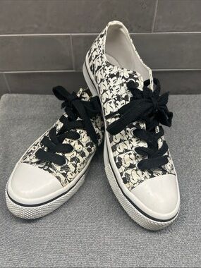 Disney X Forever 21 Special Edition Mickey Mouse Sneakers